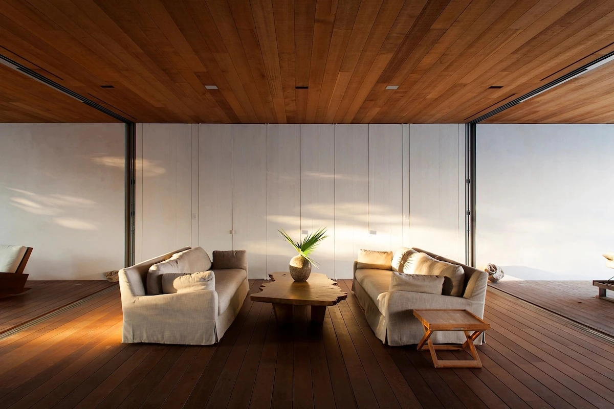 Dune House: Architectural Marvel on Harbour Island's Pink Sands