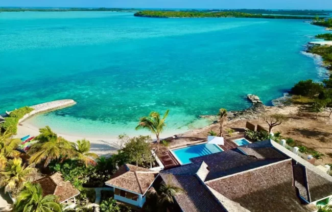 staffed villa rentals Bahamas