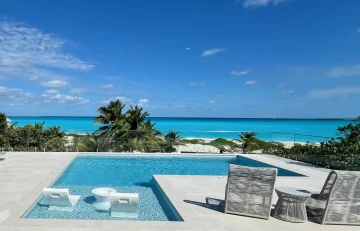 Beyond Blue Exuma (1)