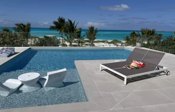 Beyond Blue Exuma (3)