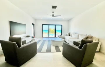 Beyond Blue Exuma (3)